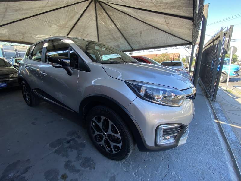 RENAULT - CAPTUR - 2019/2019 - Prata - R$ 75.900,00