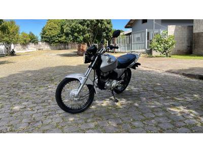 HONDA - CG 150 - 2006/2006 - Prata - R$ 9.500,00