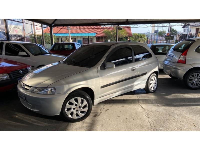 CHEVROLET - CELTA - 2002/2002 - Cinza - R$ 14.900,00