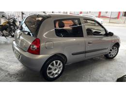 RENAULT - CLIO - 2006/2006 - Bege - R$ 16.900,00