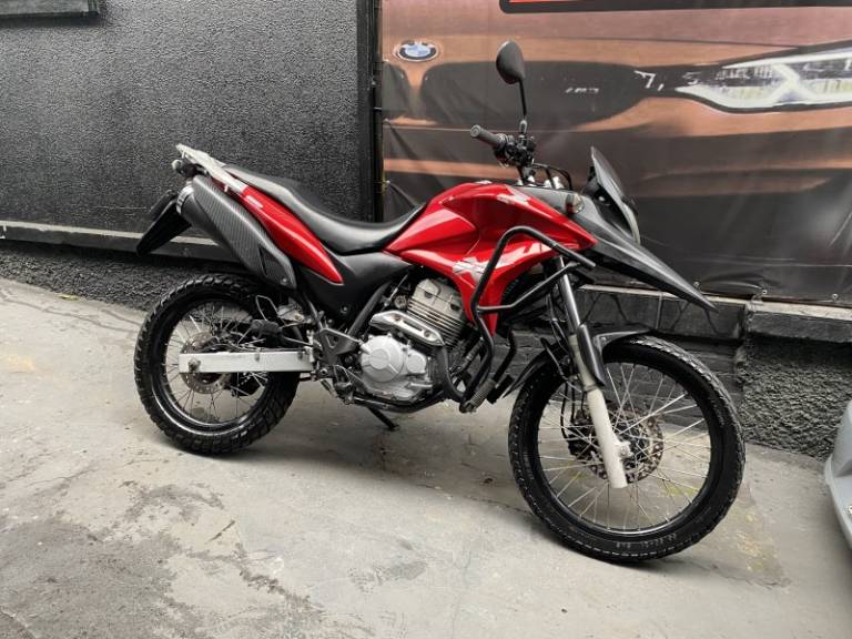 HONDA - XRE 300 - 2011/2011 - Vermelha - R$ 16.900,00
