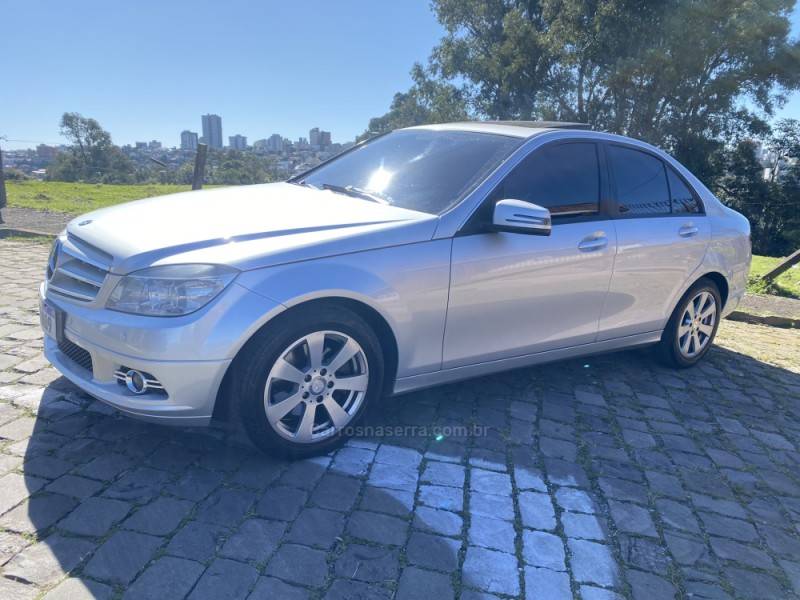 MERCEDES-BENZ - C 200 K - 2010/2010 - Prata - R$ 63.900,00