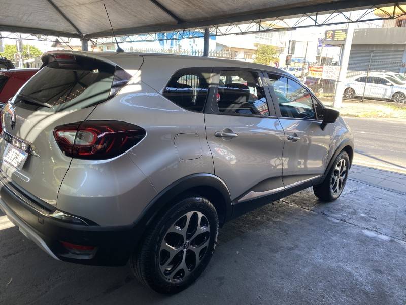 RENAULT - CAPTUR - 2019/2019 - Prata - R$ 75.900,00