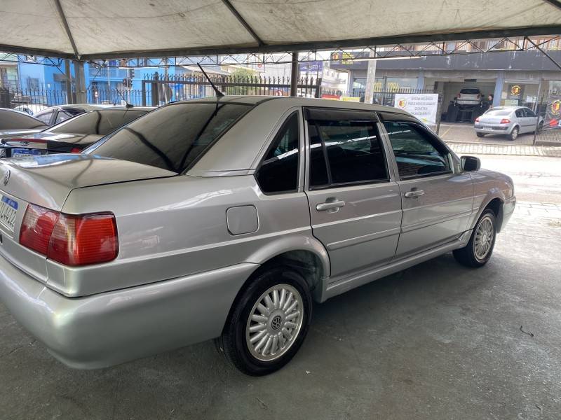 VOLKSWAGEN - SANTANA - 2003/2003 - Prata - R$ 22.900,00