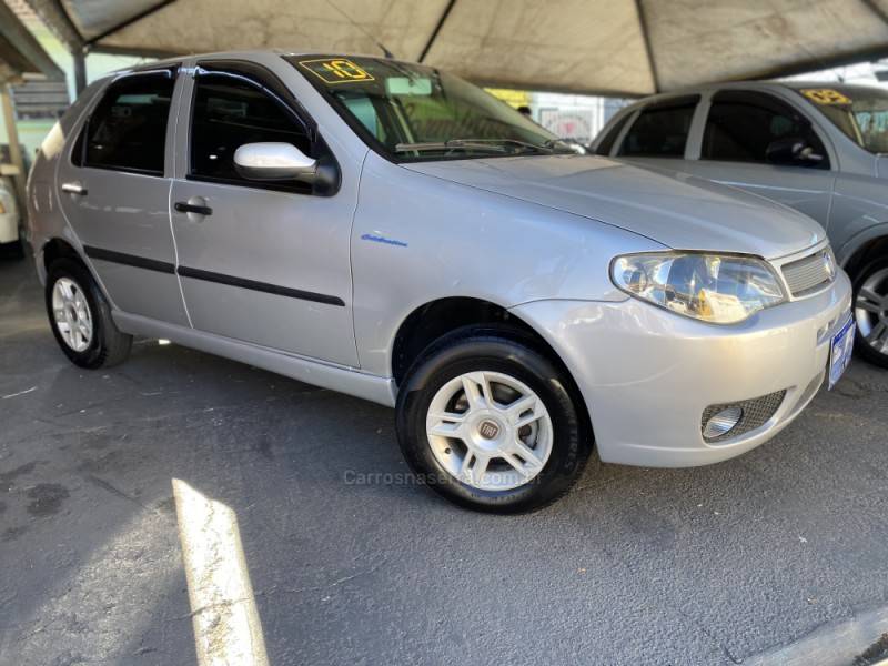 FIAT - PALIO - 2010/2010 - Prata - R$ 25.900,00