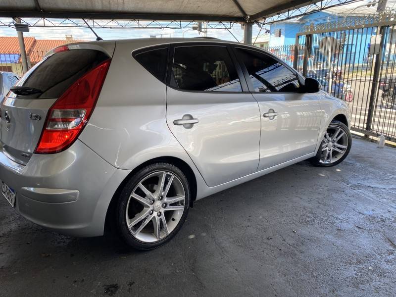 HYUNDAI - I30 - 2010/2010 - Prata - R$ 43.900,00