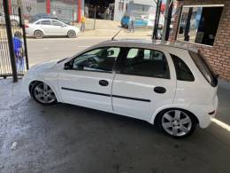 CHEVROLET - CORSA - 2007/2008 - Branca - R$ 24.900,00
