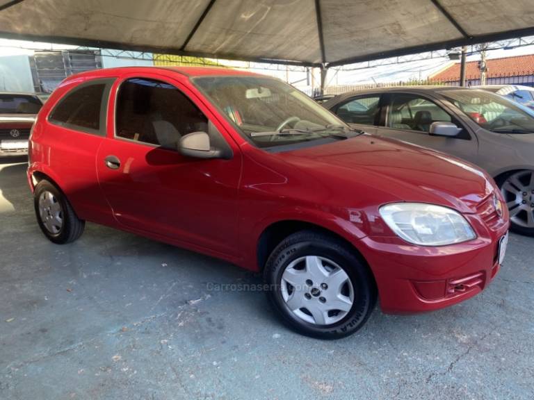 CHEVROLET - CELTA - 2007/2007 - Vermelha - R$ 18.900,00