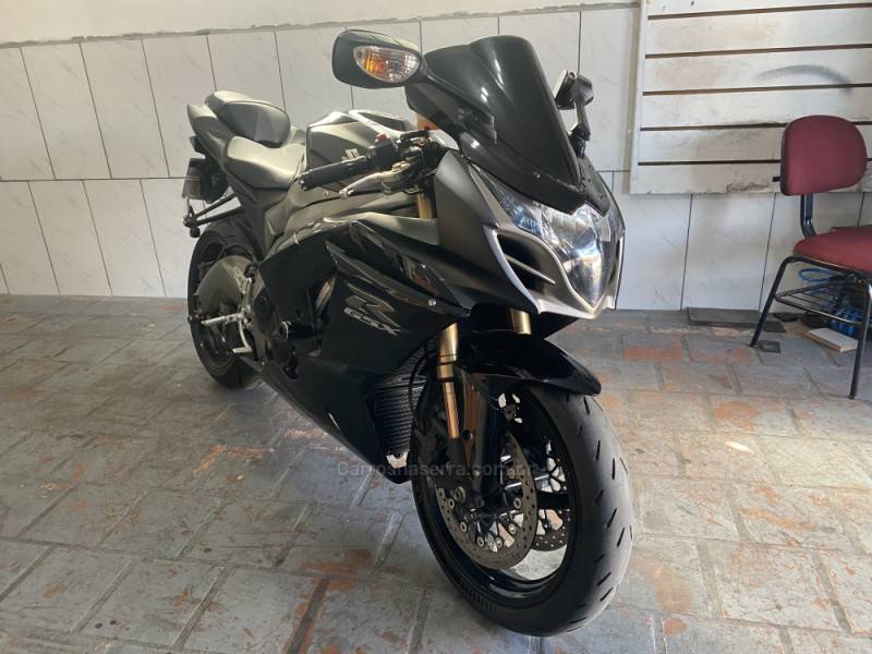 SUZUKI - GSXR - 2011/2011 - Preta - R$ 44.000,00