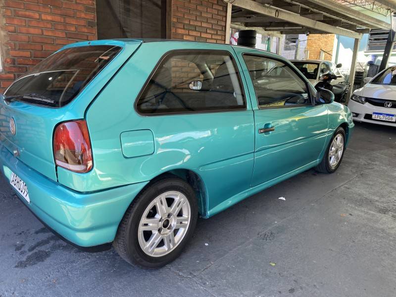VOLKSWAGEN - GOL - 1995/1996 - Verde - R$ 13.500,00
