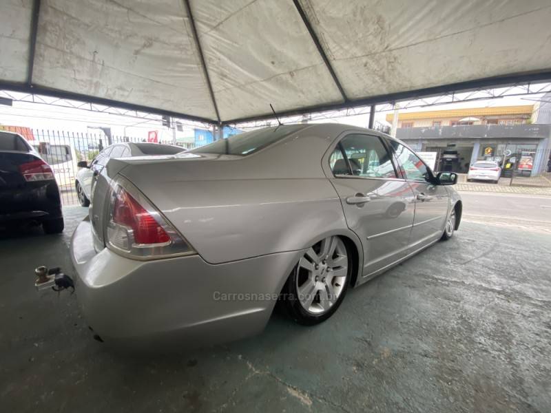 FORD - FUSION - 2007/2007 - Cinza - R$ 30.900,00