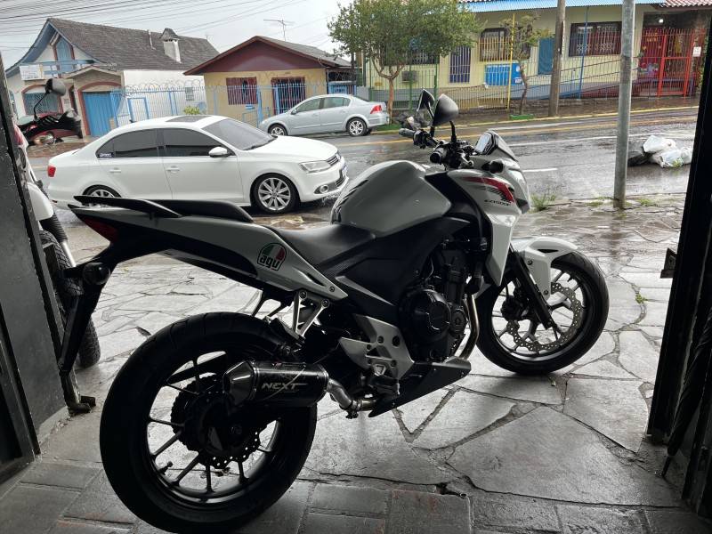 HONDA - CB 500F - 2014/2014 - Branca - R$ 26.500,00