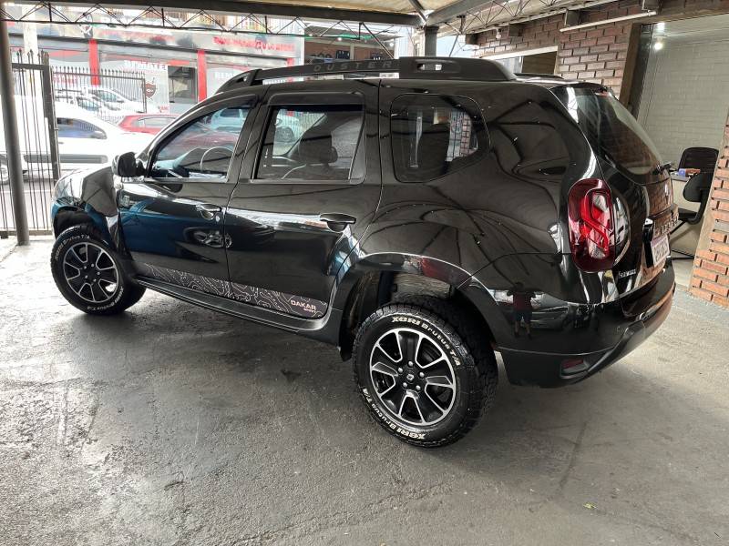 RENAULT - DUSTER - 2016/2016 - Preta - R$ 60.900,00