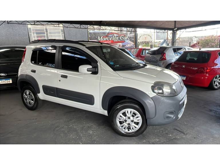 FIAT - UNO - 2013/2013 - Branca - R$ 34.900,00