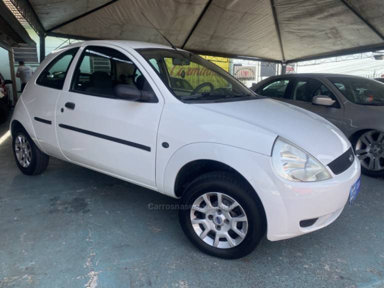 FORD - KA - 2005/2005 - Branca - R$ 16.500,00