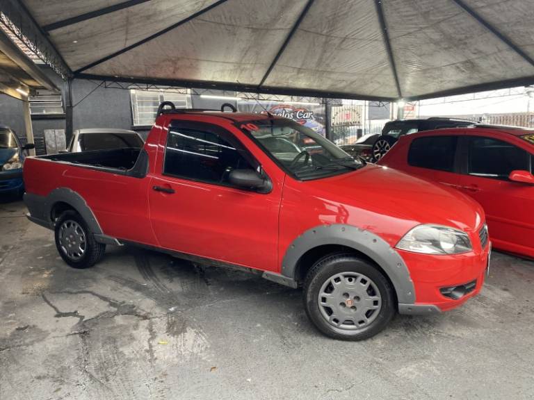 FIAT - STRADA - 2009/2010 - Vermelha - R$ 35.900,00
