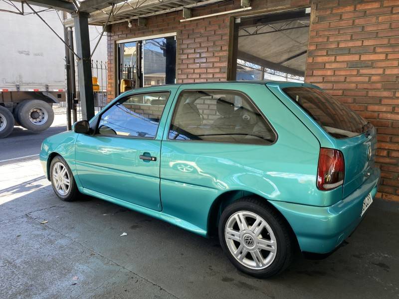 VOLKSWAGEN - GOL - 1995/1996 - Verde - R$ 13.500,00