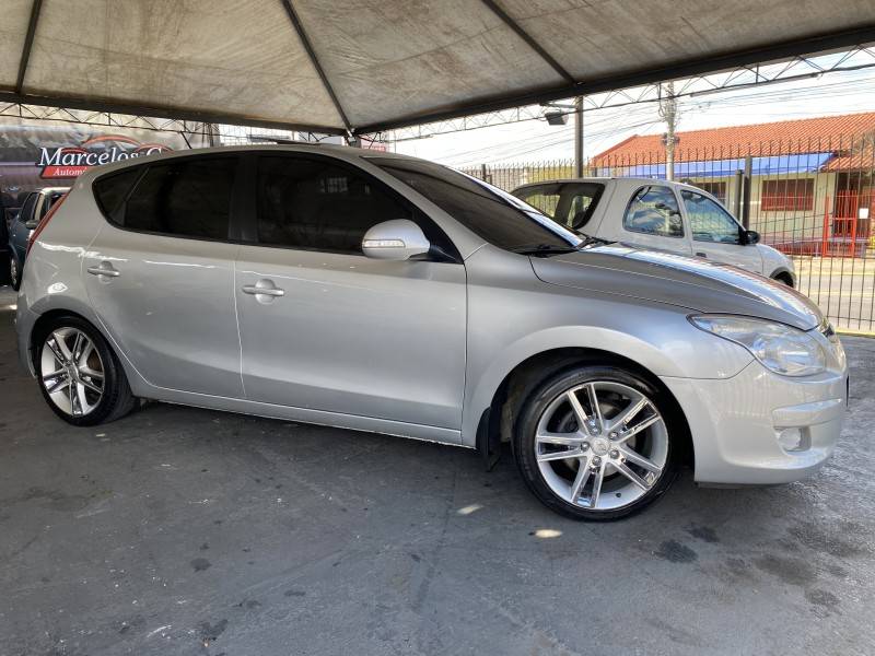 HYUNDAI - I30 - 2010/2010 - Prata - R$ 43.900,00