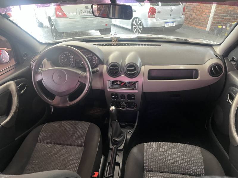 RENAULT - SANDERO - 2009/2009 - Prata - R$ 25.900,00