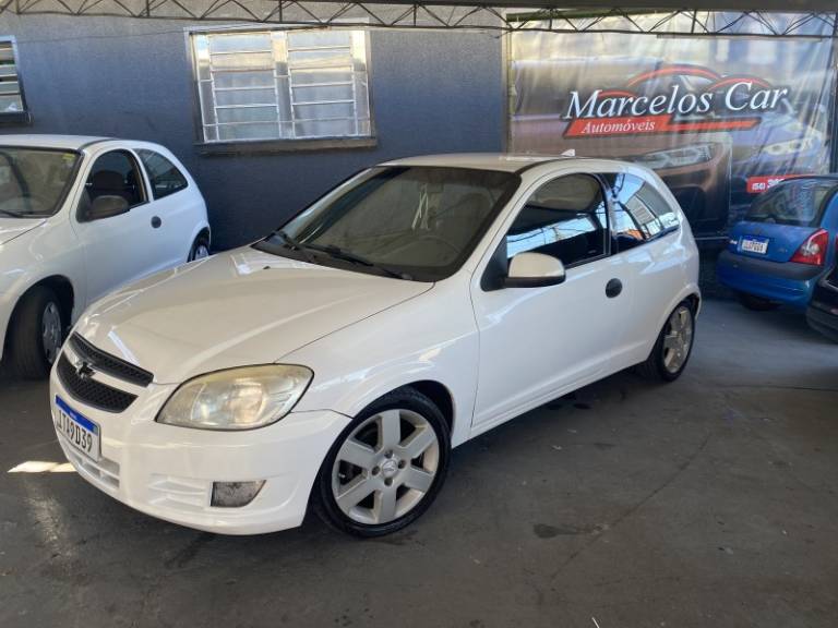 CHEVROLET - CELTA - 2012/2013 - Branca - R$ 21.500,00