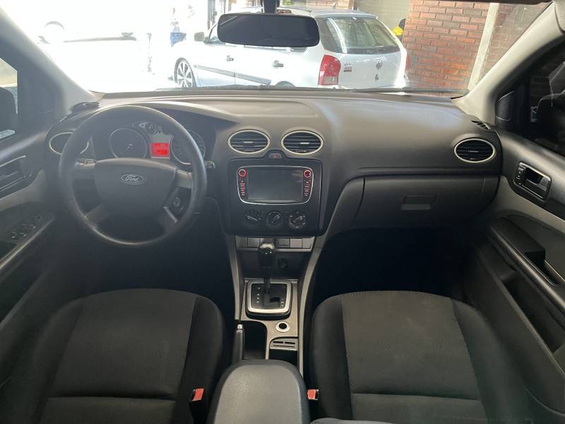 FORD - FOCUS - 2009/2009 - Preta - R$ 36.900,00