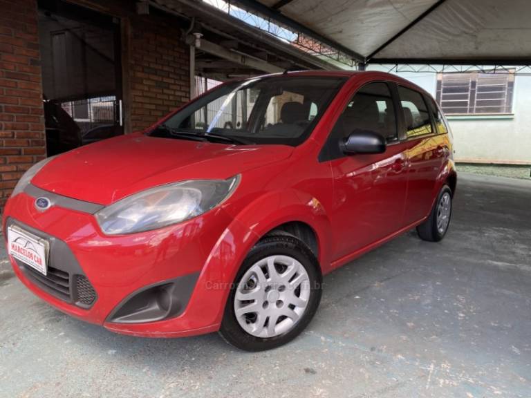 FORD - FIESTA - 2014/2014 - Vermelha - R$ 28.900,00