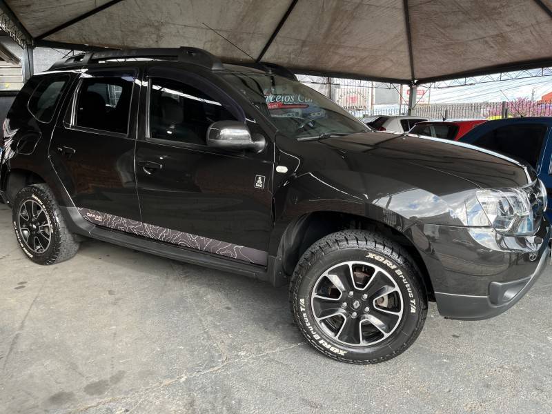 RENAULT - DUSTER - 2016/2016 - Preta - R$ 60.900,00