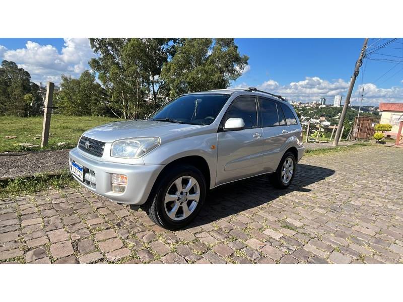 TOYOTA - RAV4 - 2002/2002 - Prata - R$ 35.500,00