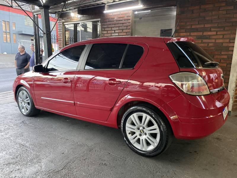 CHEVROLET - VECTRA - 2009/2009 - Vermelha - R$ 35.900,00
