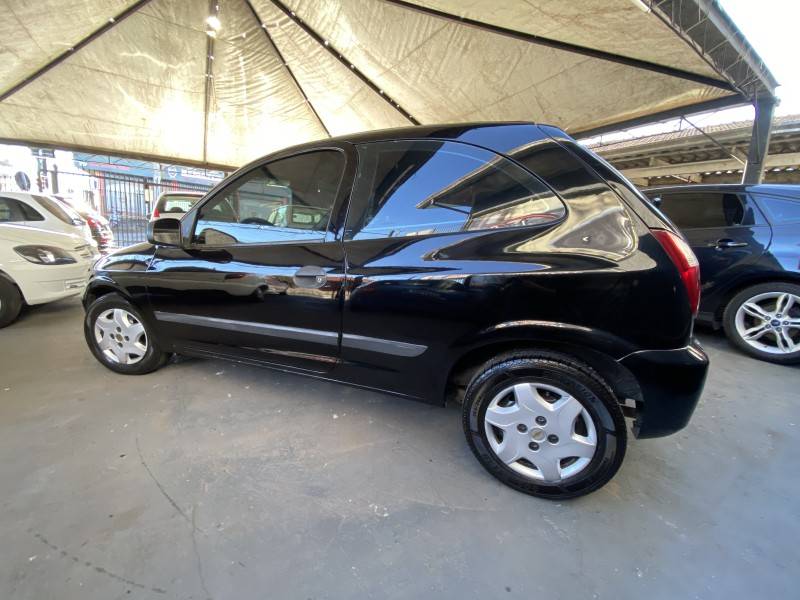 CHEVROLET - CELTA - 2007/2007 - Preta - R$ 18.900,00