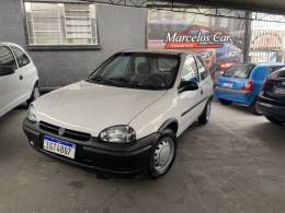 CHEVROLET - CORSA - 1997/1998 - Branca - R$ 13.900,00