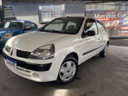 RENAULT - CLIO - 2004/2004 - Branca - R$ 17.900,00
