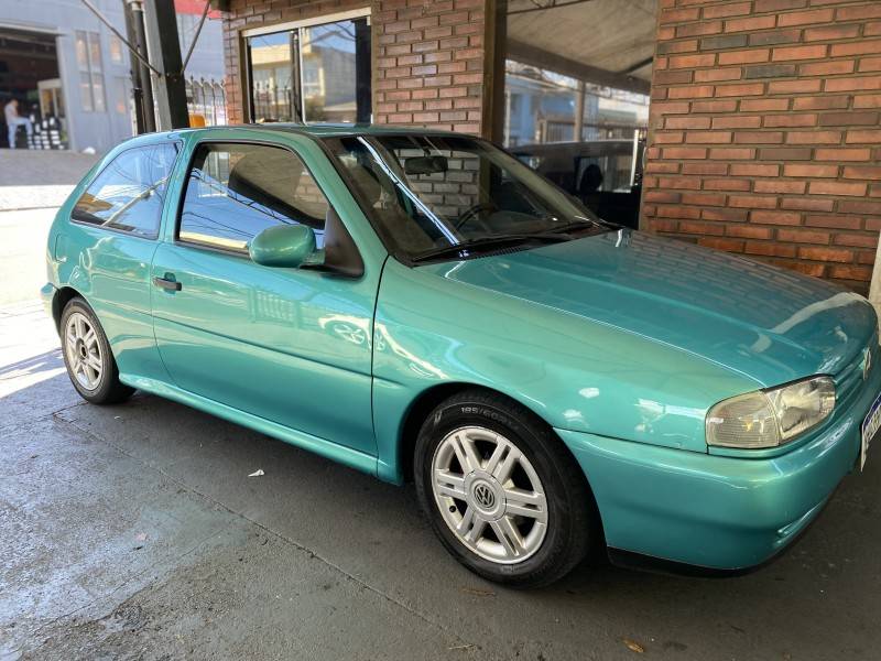 VOLKSWAGEN - GOL - 1995/1996 - Verde - R$ 13.500,00