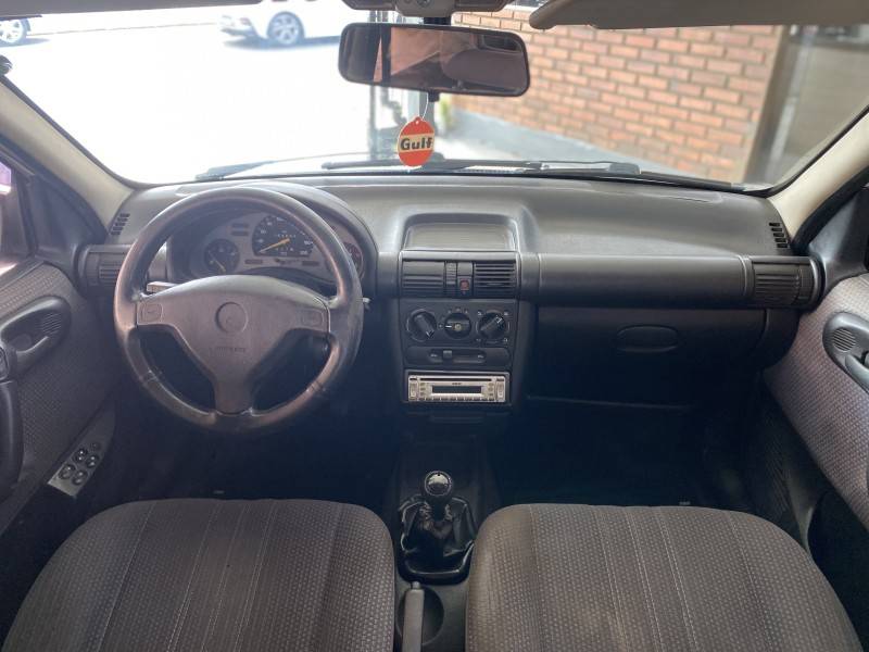 CHEVROLET - CORSA - 1999/1999 - Branca - R$ 15.500,00
