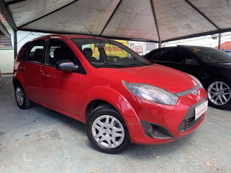 FORD - FIESTA - 2014/2014 - Vermelha - R$ 28.900,00