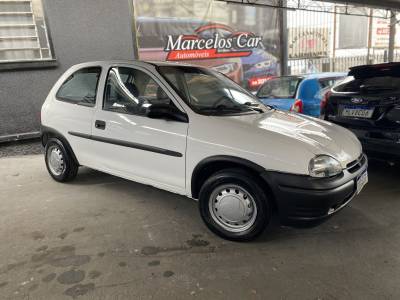 CHEVROLET - CORSA - 1997/1998 - Branca - R$ 13.900,00