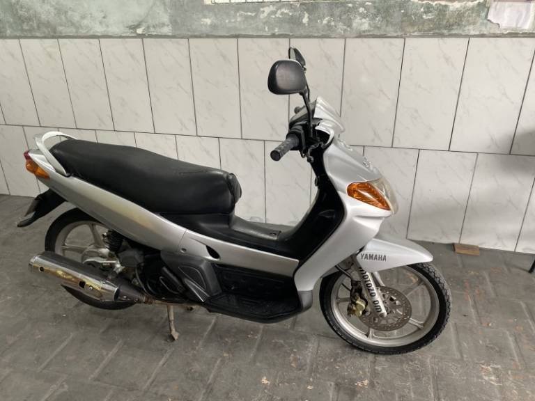 YAMAHA - NEO AT 115 - 2007/2007 - Prata - R$ 6.000,00