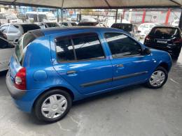 RENAULT - CLIO - 2004/2004 - Azul - R$ 18.900,00