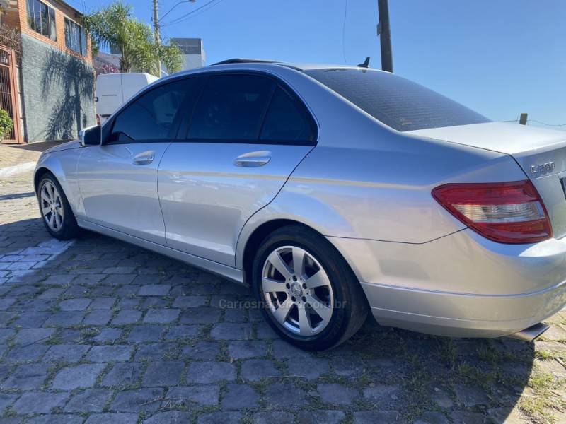 MERCEDES-BENZ - C 200 K - 2010/2010 - Prata - R$ 63.900,00