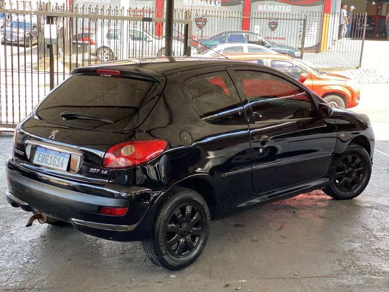 PEUGEOT - 207 - 2009/2009 - Preta - R$ 18.900,00