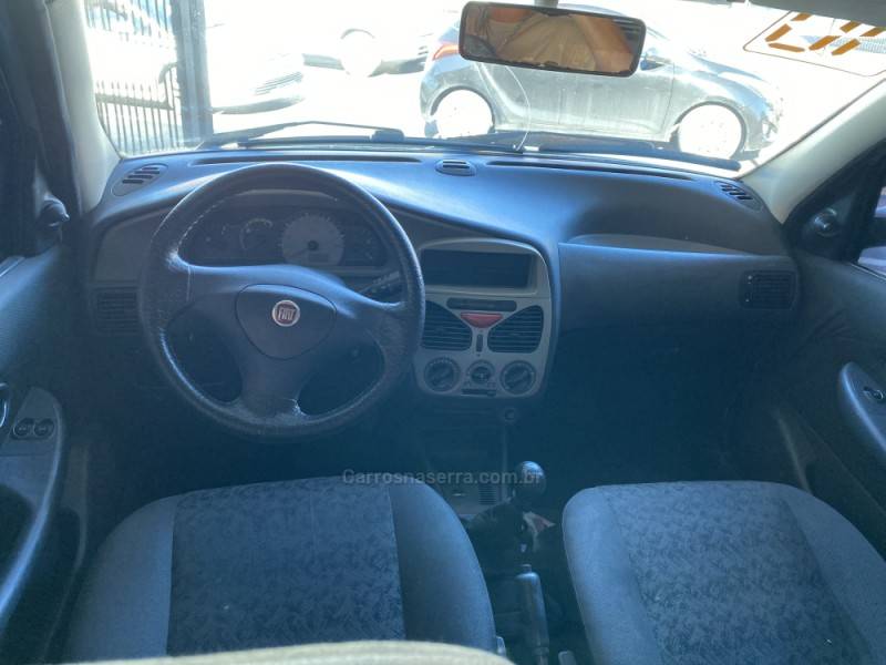 FIAT - PALIO - 2010/2010 - Prata - R$ 25.900,00