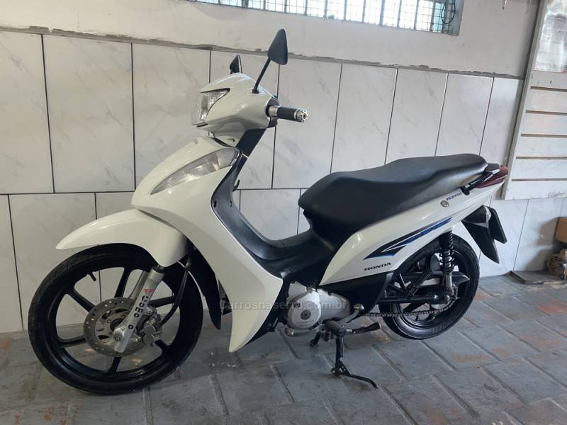 HONDA - BIZ 125 - 2014/2014 - Branca - R$ 12.300,00