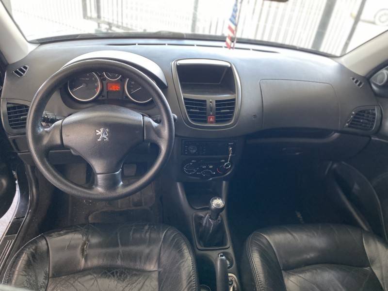 PEUGEOT - 207 - 2009/2009 - Preta - R$ 18.900,00