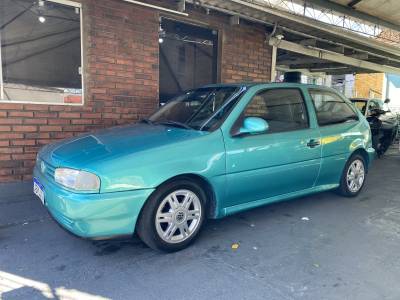 VOLKSWAGEN - GOL - 1995/1996 - Verde - R$ 13.500,00