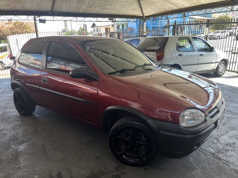 CHEVROLET - CORSA - 1996/1996 - Vermelha - R$ 15.500,00