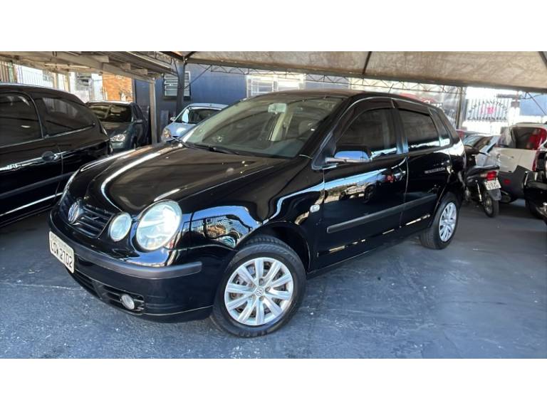 VOLKSWAGEN - POLO - 2003/2003 - Preta - R$ 23.900,00