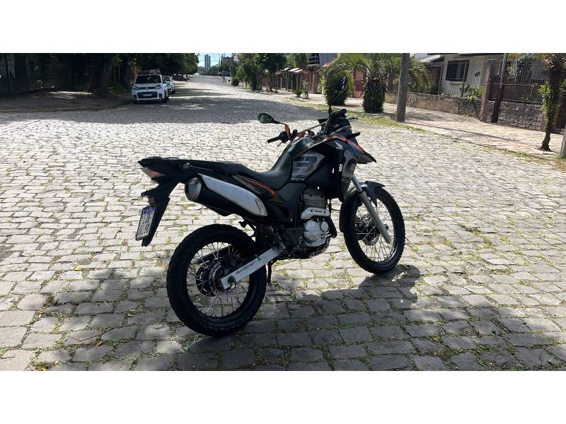 HONDA - XRE 300 - 2019/2019 - Cinza - R$ 28.900,00
