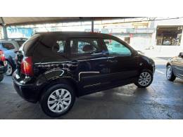 VOLKSWAGEN - POLO - 2003/2003 - Preta - R$ 23.900,00