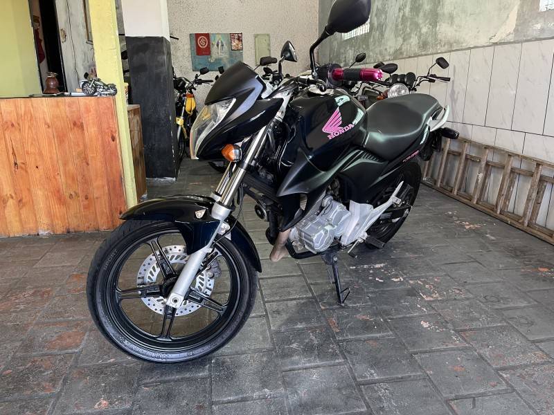 HONDA - CB 300R - 2012/2012 - Preta - R$ 14.200,00