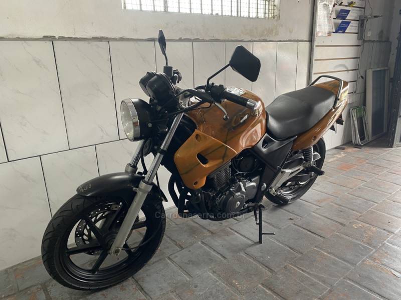 HONDA - CB 500 - 1999/1999 - Amarela - R$ 17.900,00